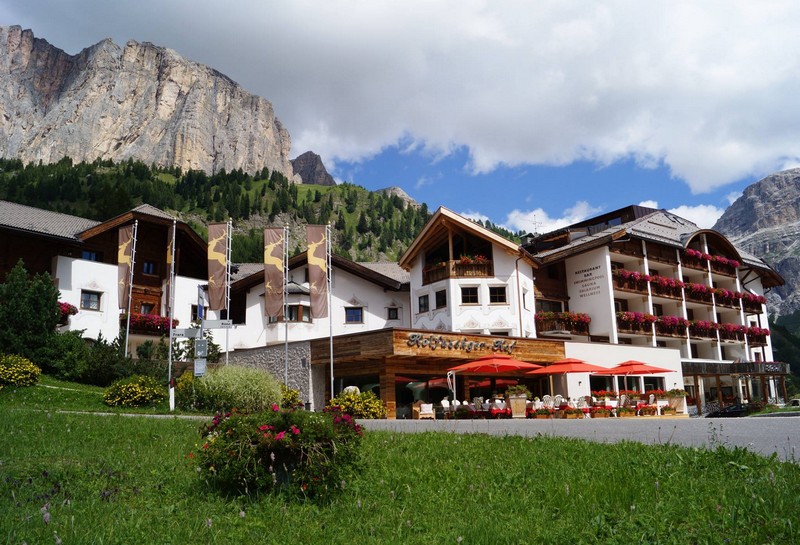 Name:  Sella  Hotel Kolfuschgerhof     10499343_704382849598048_534667051736844303_o.jpg
Views: 30098
Size:  155.6 KB