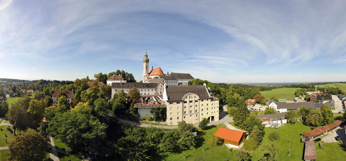 Name:  Kloster Andrechs mdb_109617_kloster_andechs_panorama_704x328.jpg
Views: 30214
Size:  59.1 KB