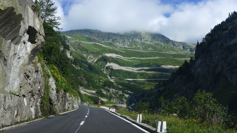 Name:  Furka Pass  P1080474.jpg
Views: 16467
Size:  181.5 KB