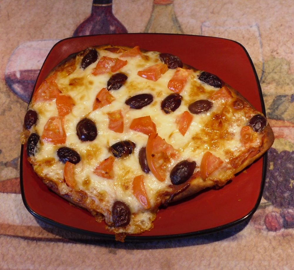 Name:  Naan pizza..JPG
Views: 460
Size:  143.7 KB