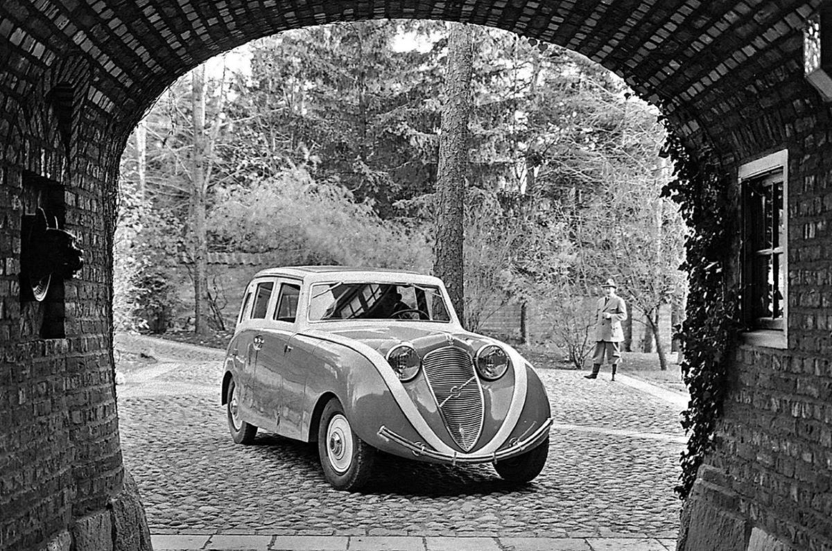 Name:  Volvo Venus Bilo (1933).jpg
Views: 1051
Size:  274.9 KB