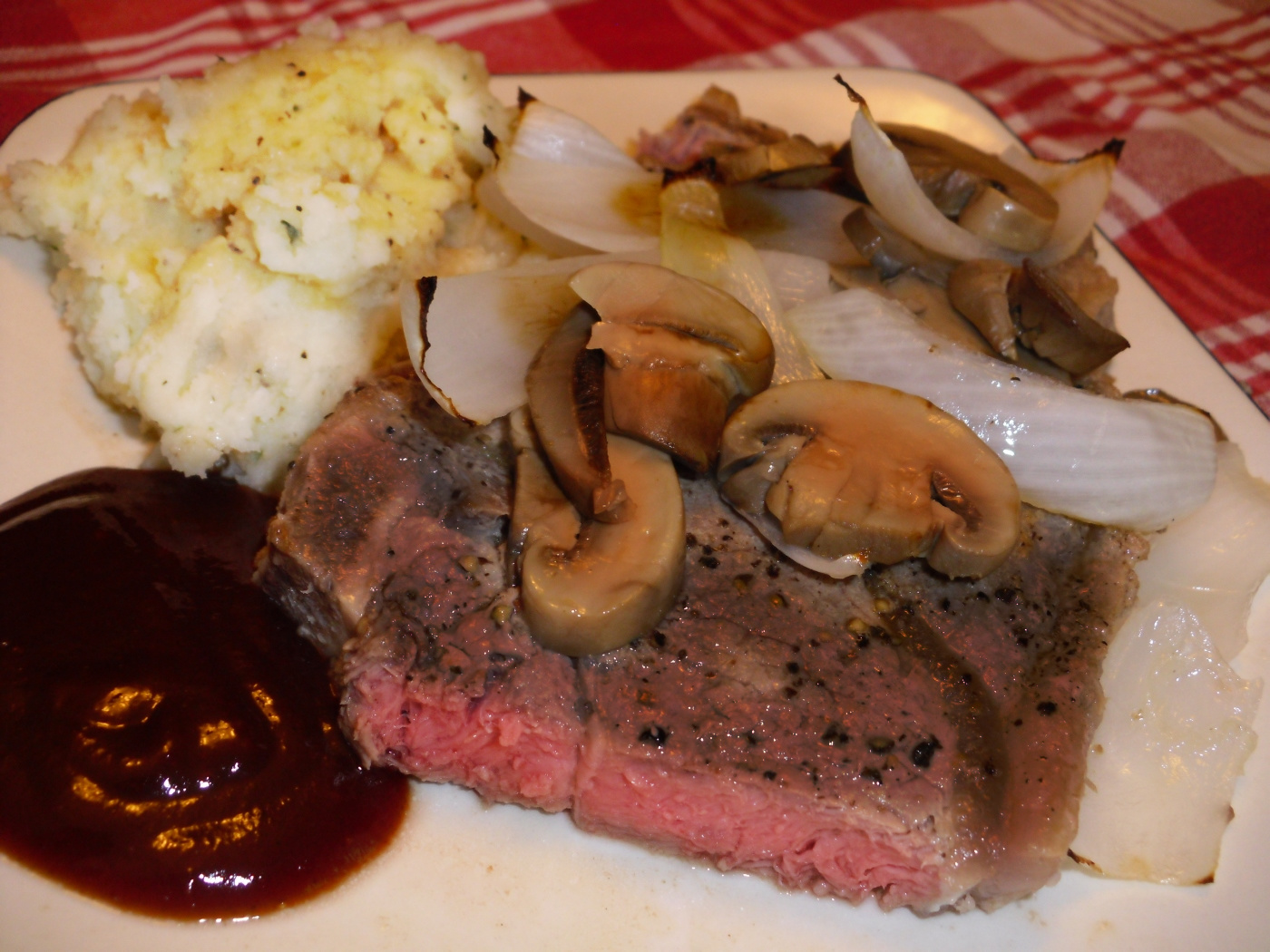 Name:  Steak..jpg
Views: 282
Size:  502.8 KB