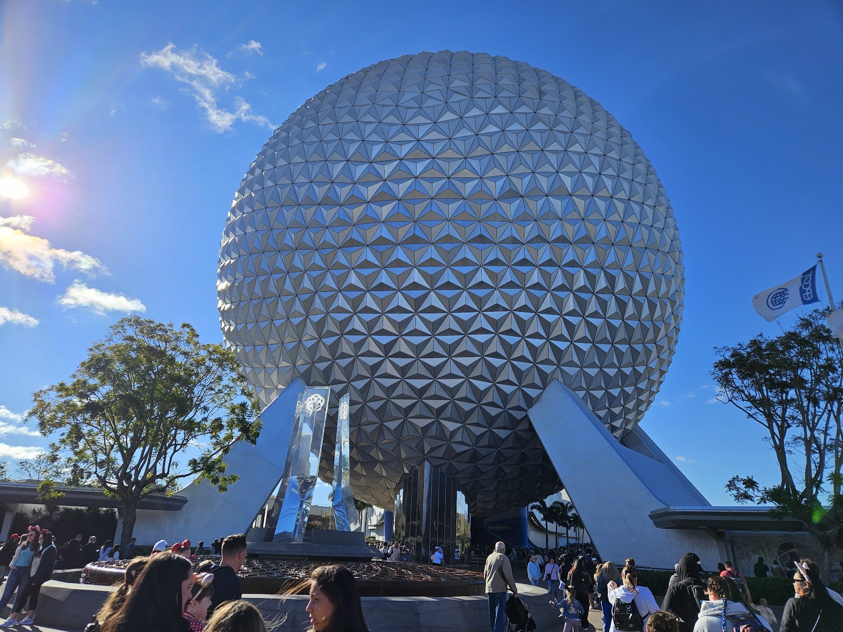 Name:  dw2_5_epcot.jpg
Views: 180
Size:  543.1 KB