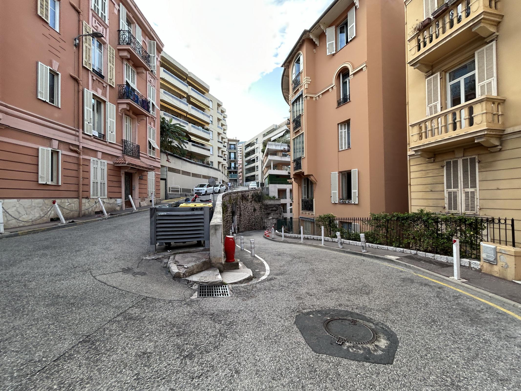 Name:  Monaco streets at welcome.jpg
Views: 246
Size:  715.9 KB