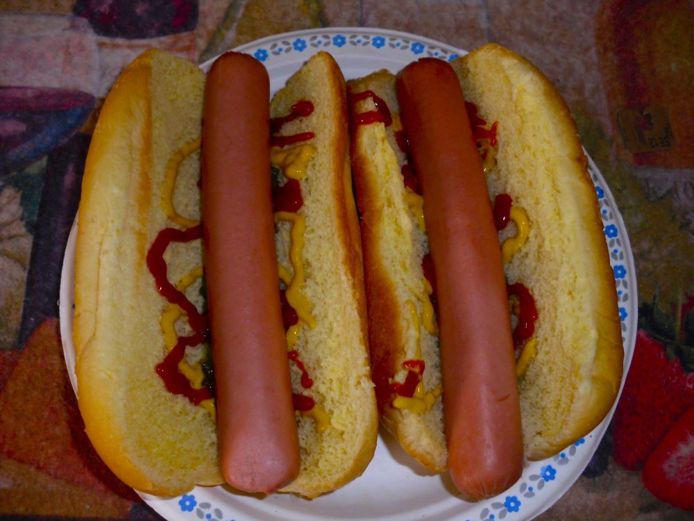 Name:  Hot Dogs..jpg
Views: 598
Size:  102.1 KB