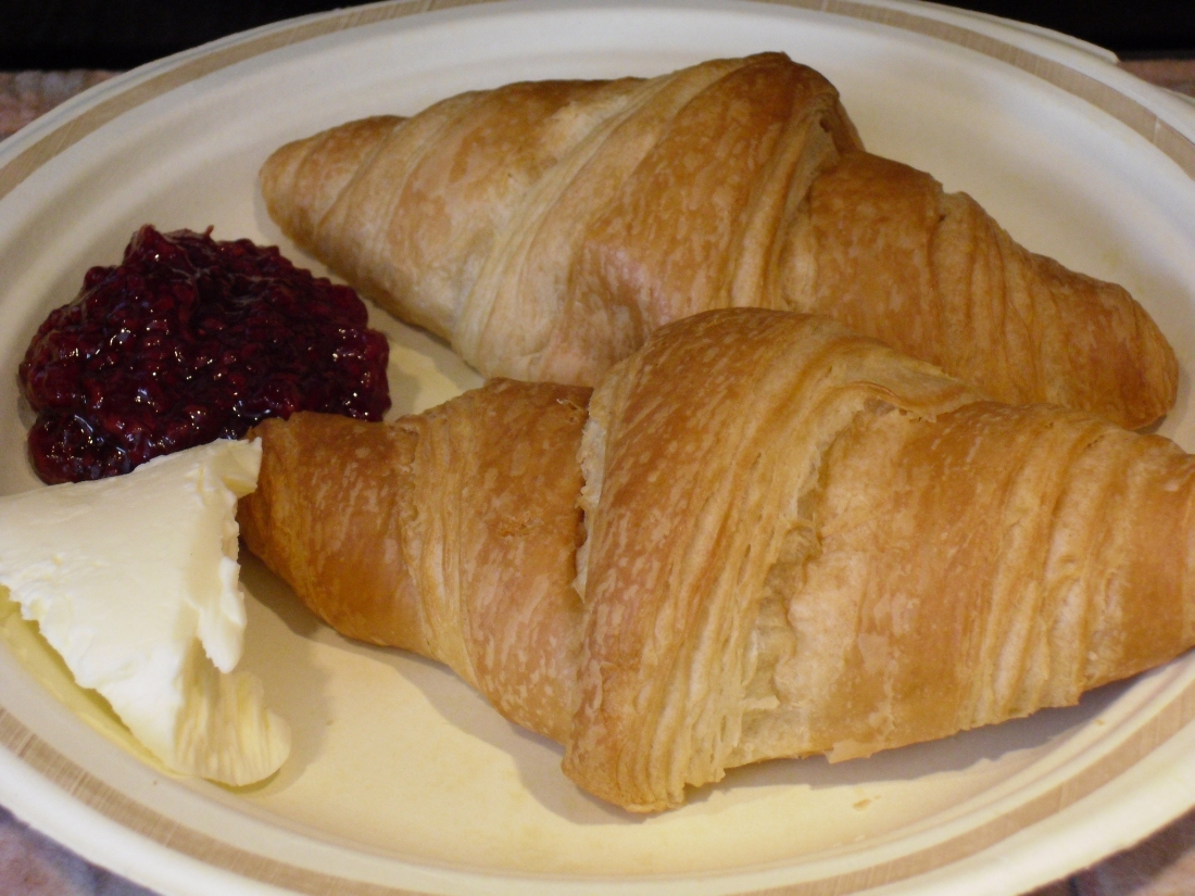 Name:  Croissants..JPG
Views: 327
Size:  620.9 KB