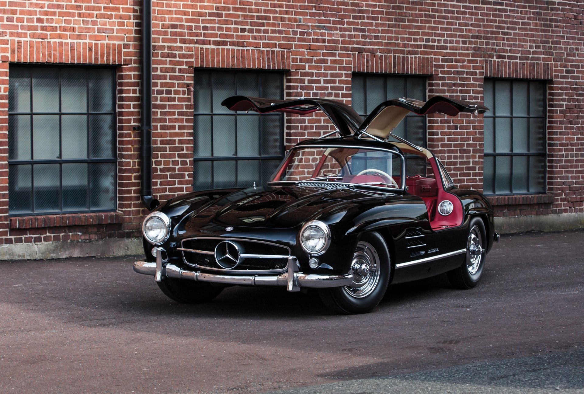 Name:  SL Gullwing.jpg
Views: 2230
Size:  560.7 KB