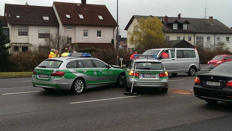 Name:  polizei crash.jpg
Views: 6857
Size:  98.9 KB