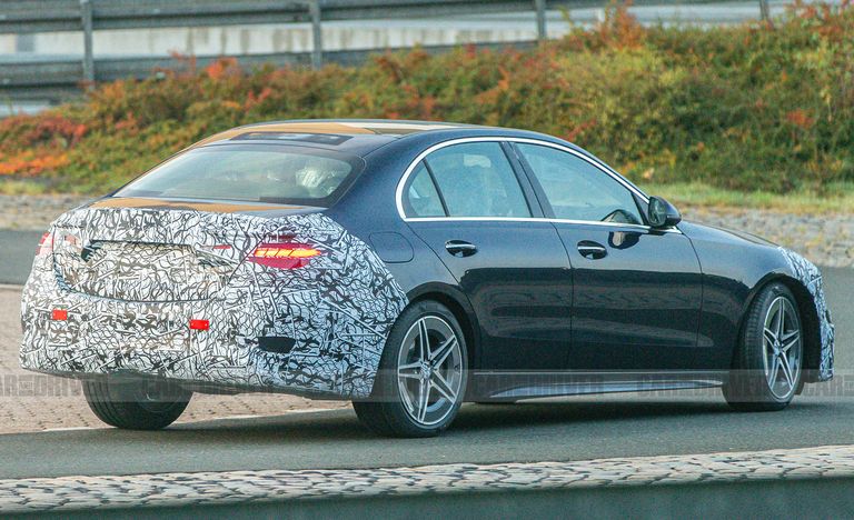 Name:  2022-mercedes-benz-c-class-spied-2-1603986316.jpg
Views: 1867
Size:  86.6 KB