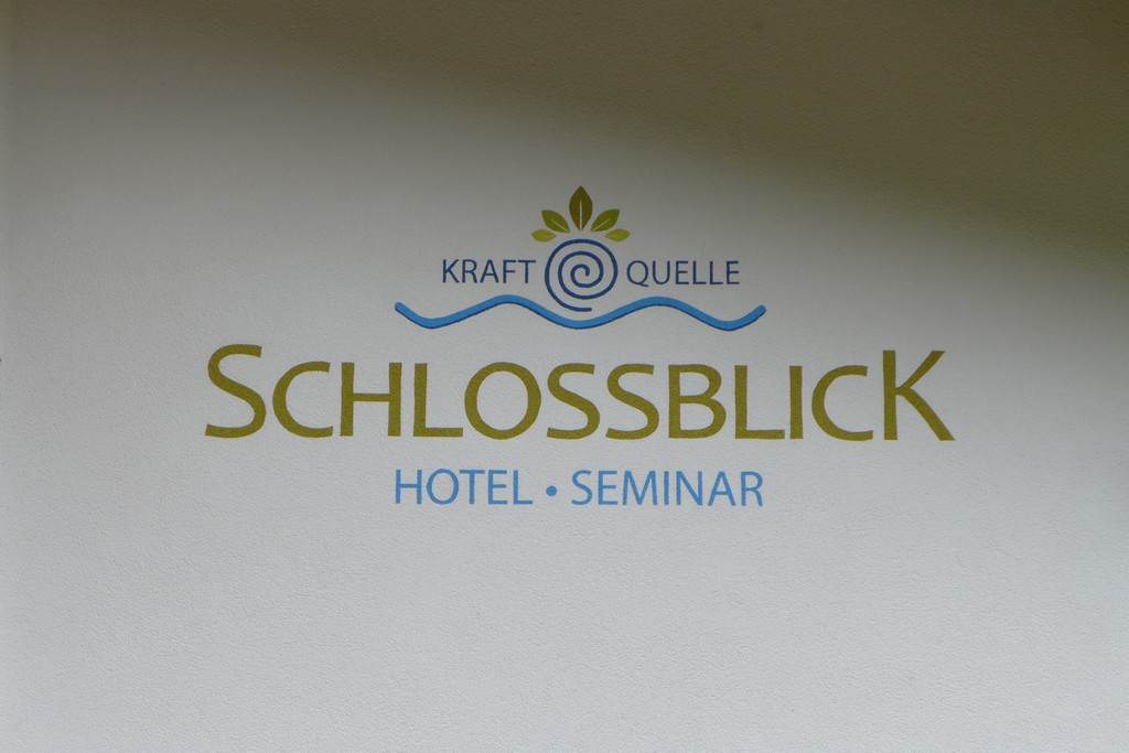 Name:  schloss Blick Hotel Kufstein   P1000990.jpg
Views: 10419
Size:  144.2 KB