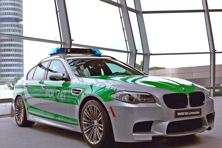 Name:  Polizei-Einsatz     BMW-M5-Polizei-729x486-1e9e25bf4e7b25fe.jpg
Views: 7777
Size:  77.2 KB