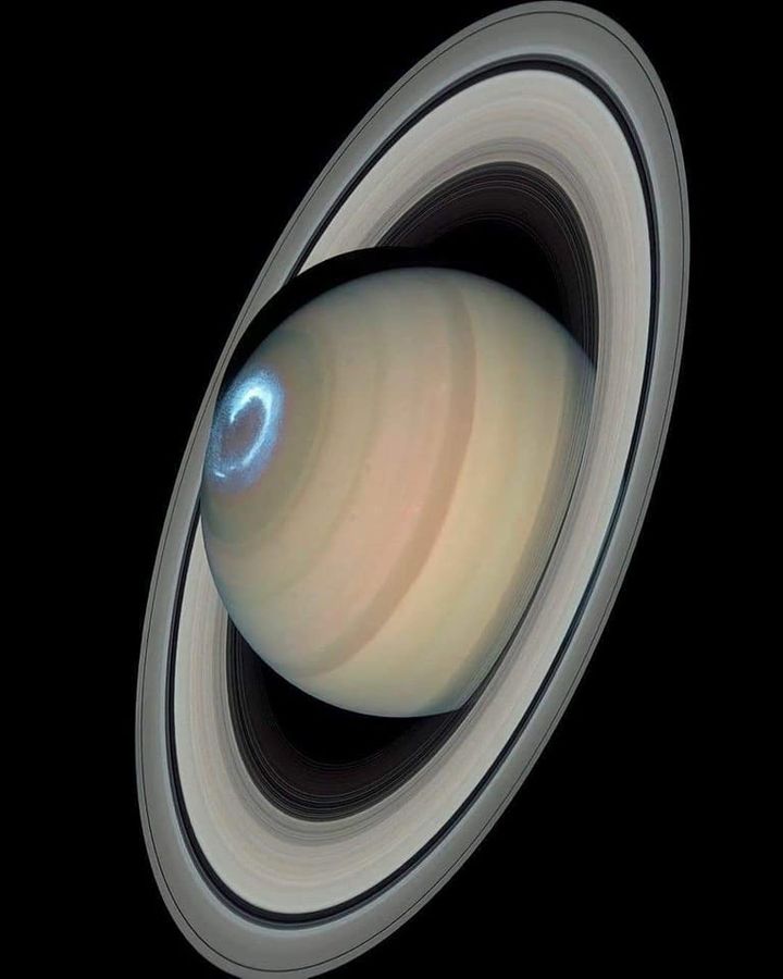 Name:  Saturn aurora.jpg
Views: 407
Size:  51.4 KB