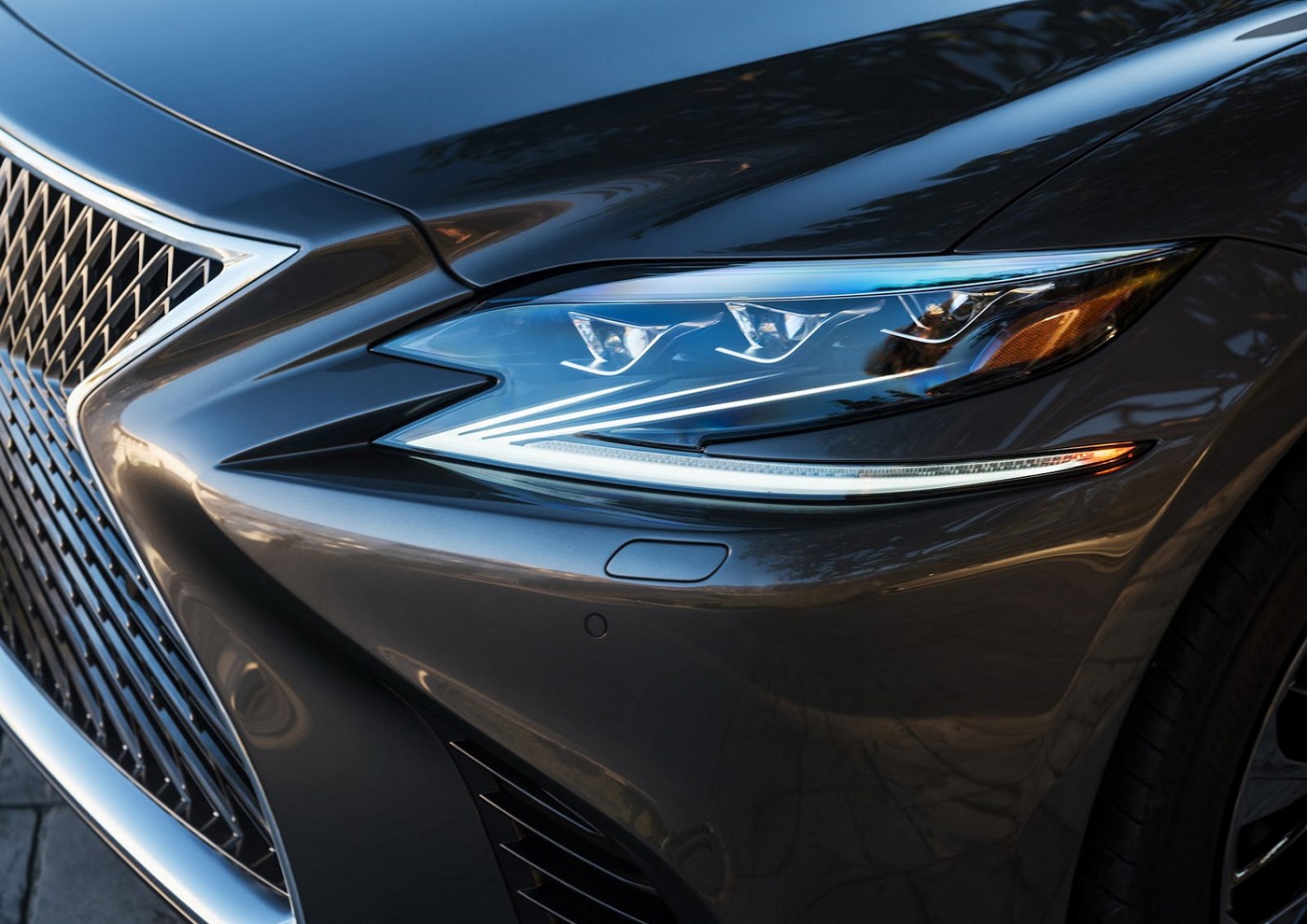 Name:  2018-Lexus-LS-14.jpg
Views: 3611
Size:  240.2 KB