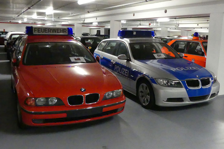 Name:  BMW-5er-E39-Feuerwehr-3er-E90-Polizei-fotoshowBig-8d733e18-1003539.jpg
Views: 13239
Size:  71.2 KB