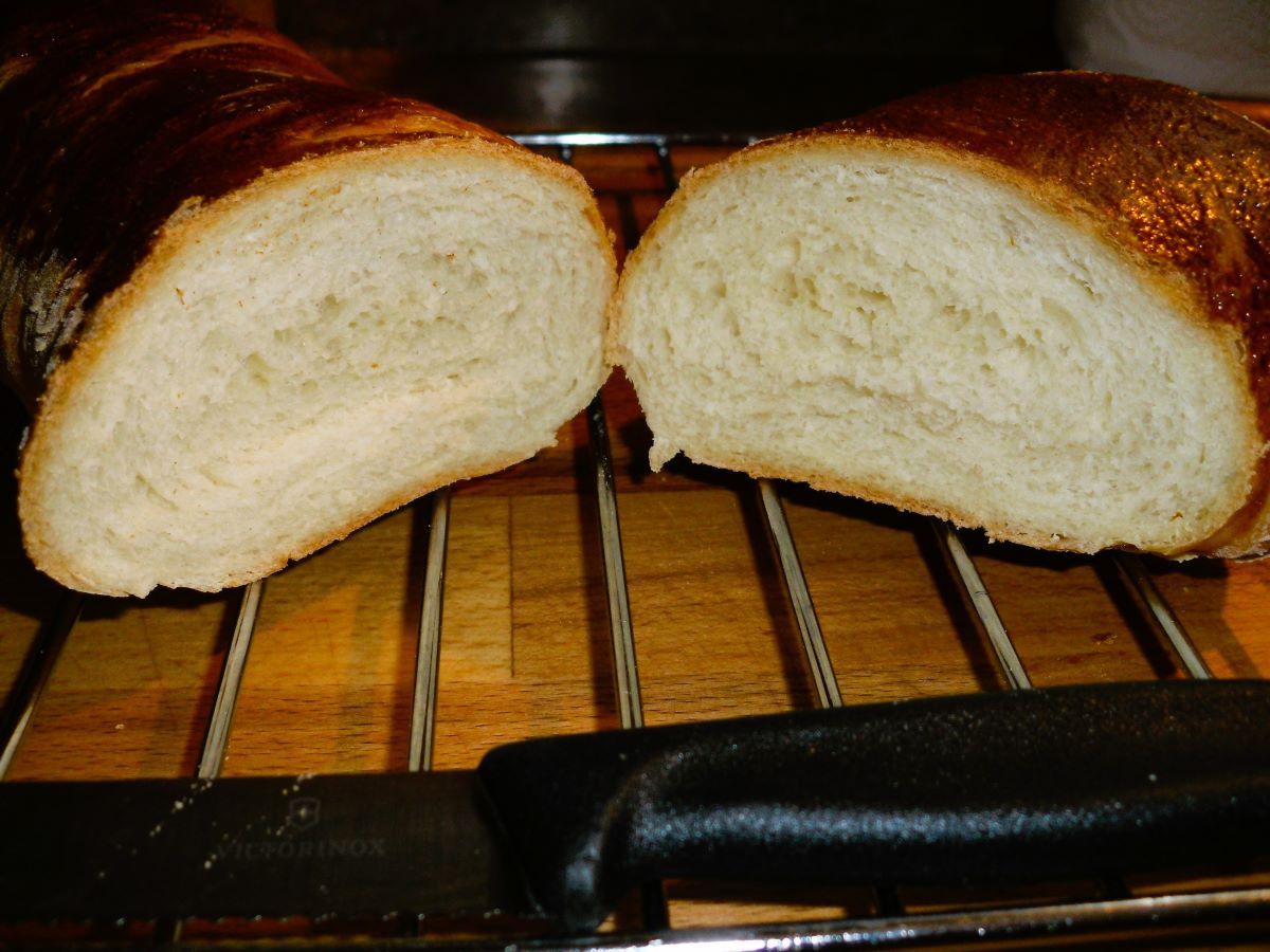 Name:  Loaf 2.jpg
Views: 273
Size:  141.4 KB