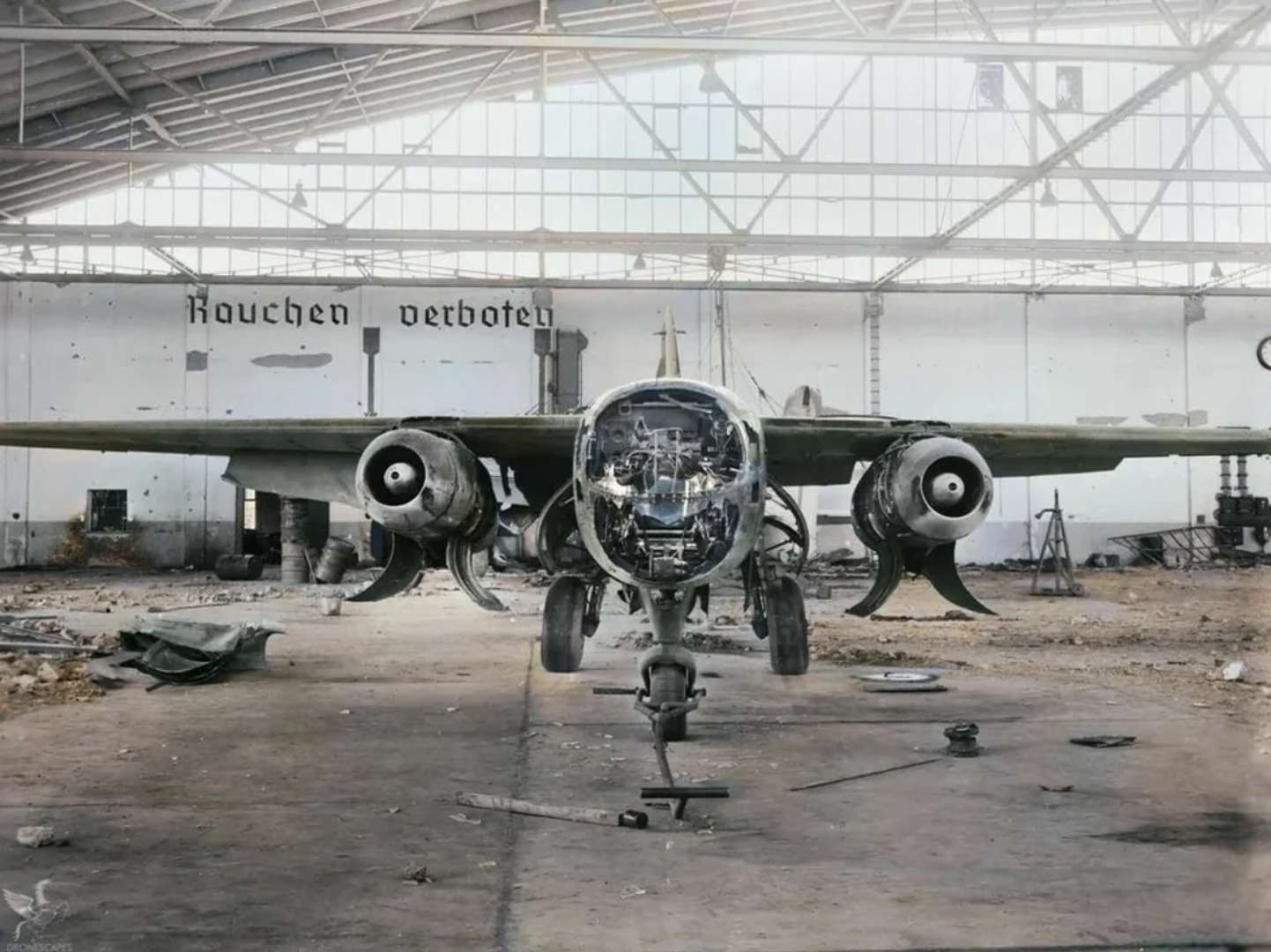 Name:  German Luftwaffe Arado Ar 234 'Bltiz' (twin-engined) jet bomber, captured by U.S. Army forces, .jpg
Views: 181
Size:  256.0 KB