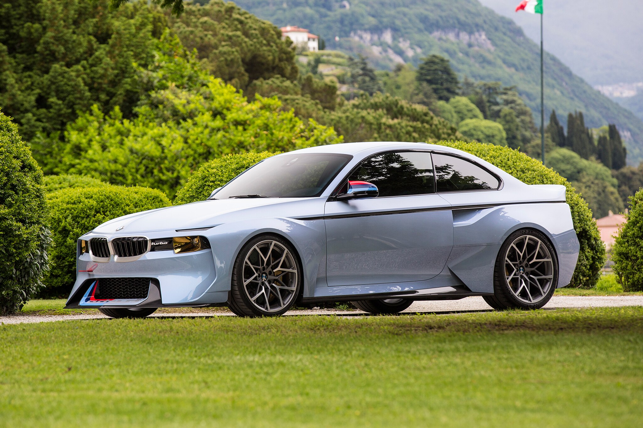 Name:  BMW-2002-Hommage-concept-front-three-quarter-04.jpg
Views: 930
Size:  585.2 KB