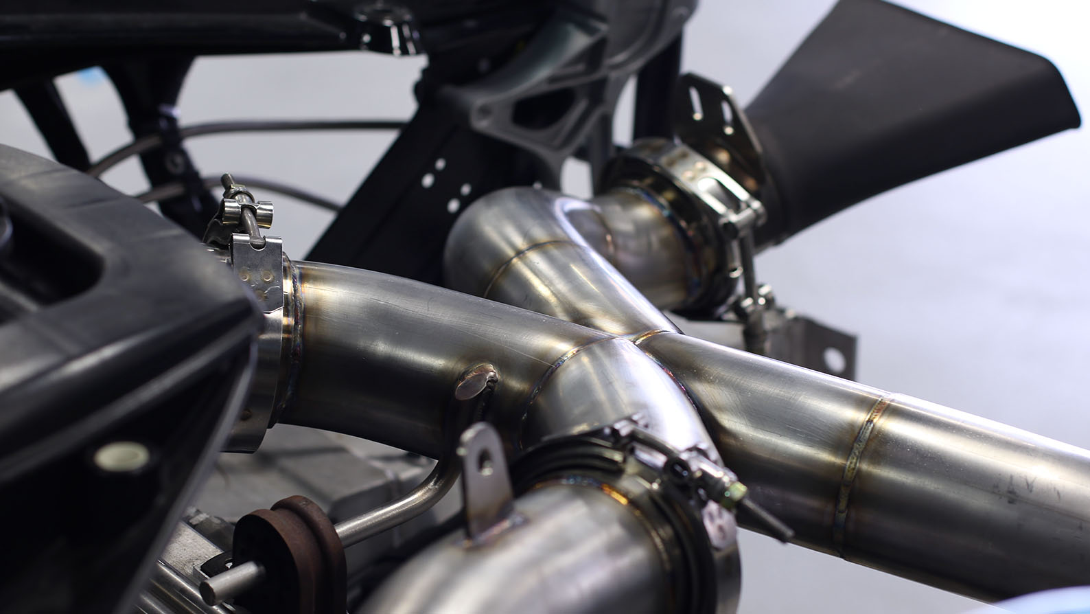 Name:  MCLAREN-750R+ downpipes_0003_9D6A0210.jpg
Views: 1201
Size:  163.0 KB