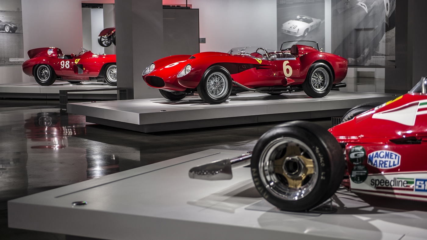 Name:  18-petersen-ferrari-70th-anniversary-1.jpg
Views: 1011
Size:  376.7 KB