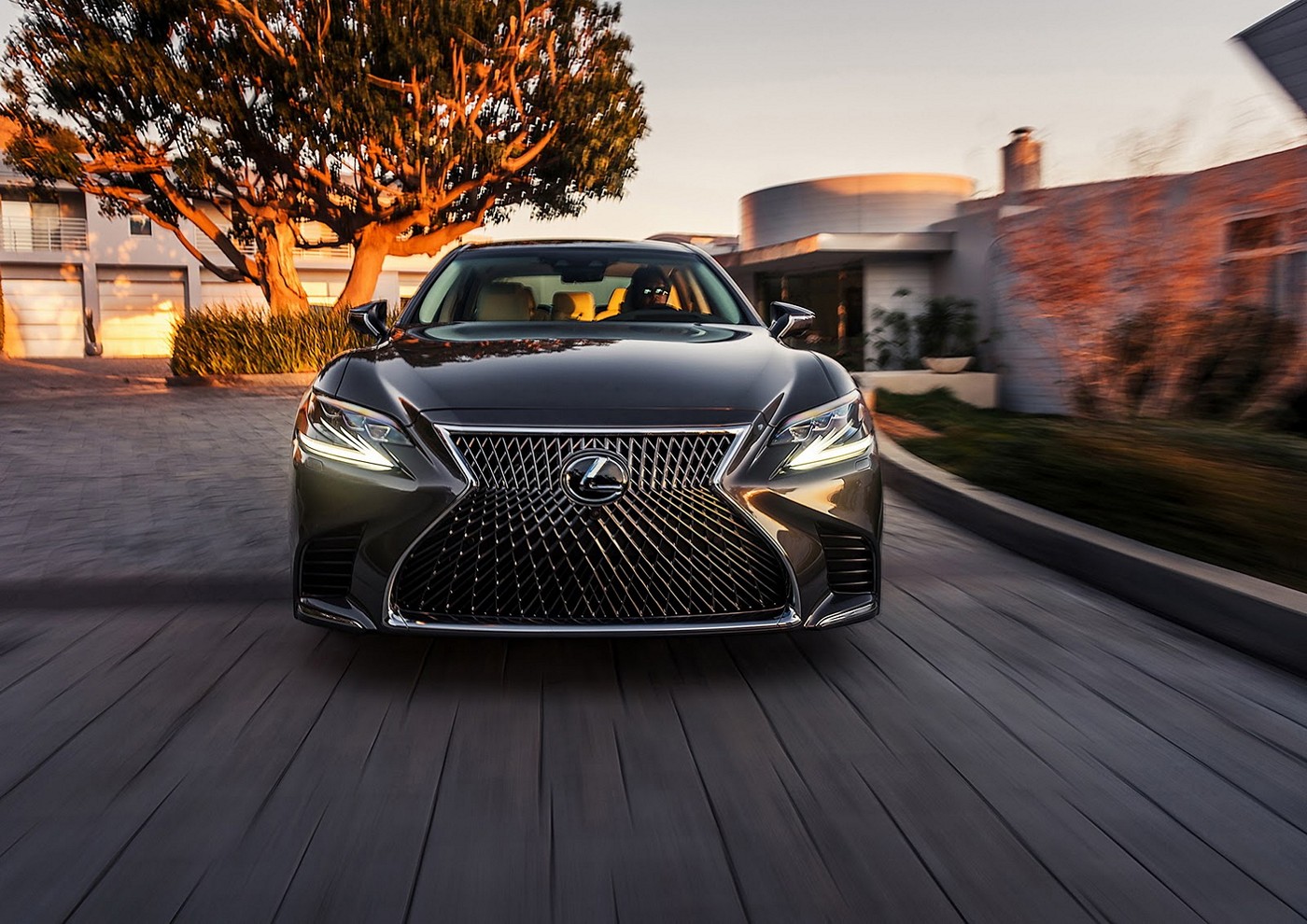 Name:  2018-Lexus-LS-9.jpg
Views: 3676
Size:  330.2 KB